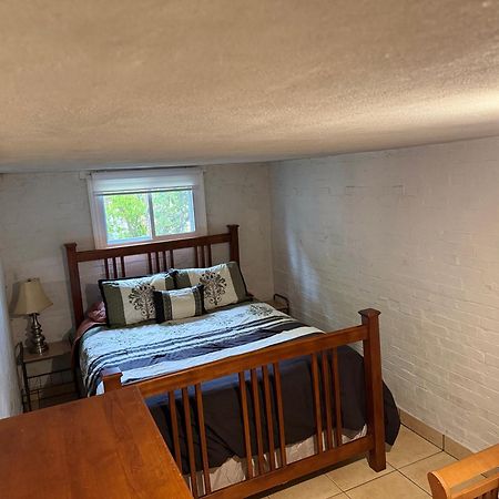 First Floor One Bedroom Apartment With Full Kitchen & Bath Washington Eksteriør billede